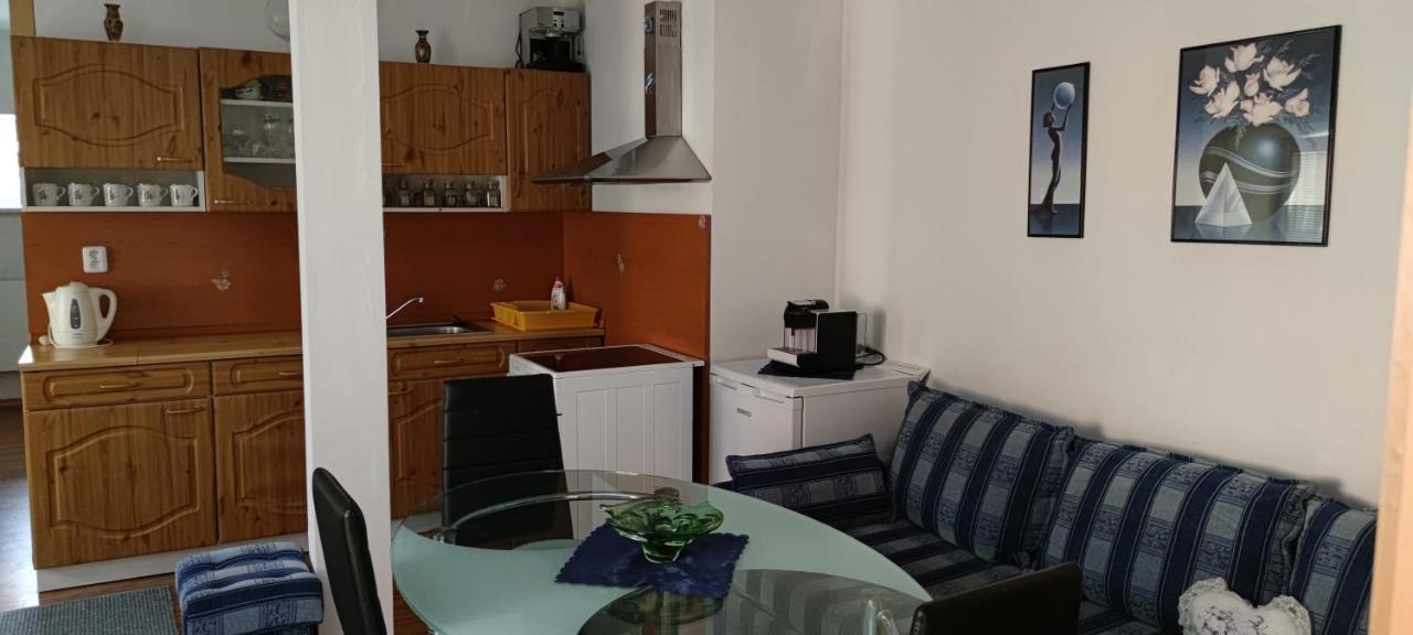 Apartman Hluboká nad Vltavou Exterior foto